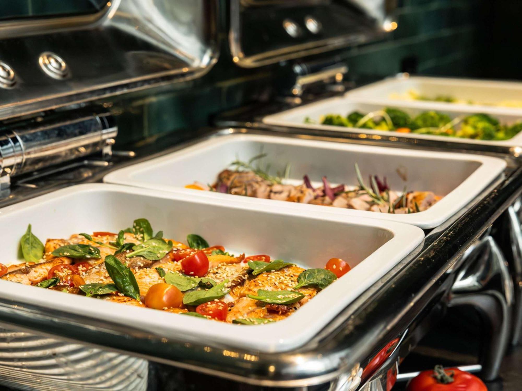 ホテル レジデント ソポト エクステリア 写真 A chafing dish