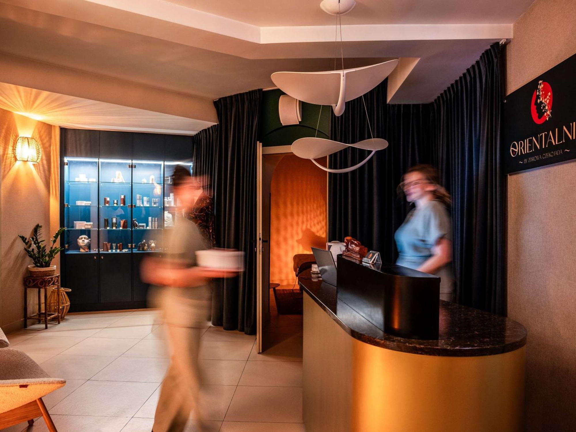 ホテル レジデント ソポト エクステリア 写真 The reception area at the One&Only Royal Mirage