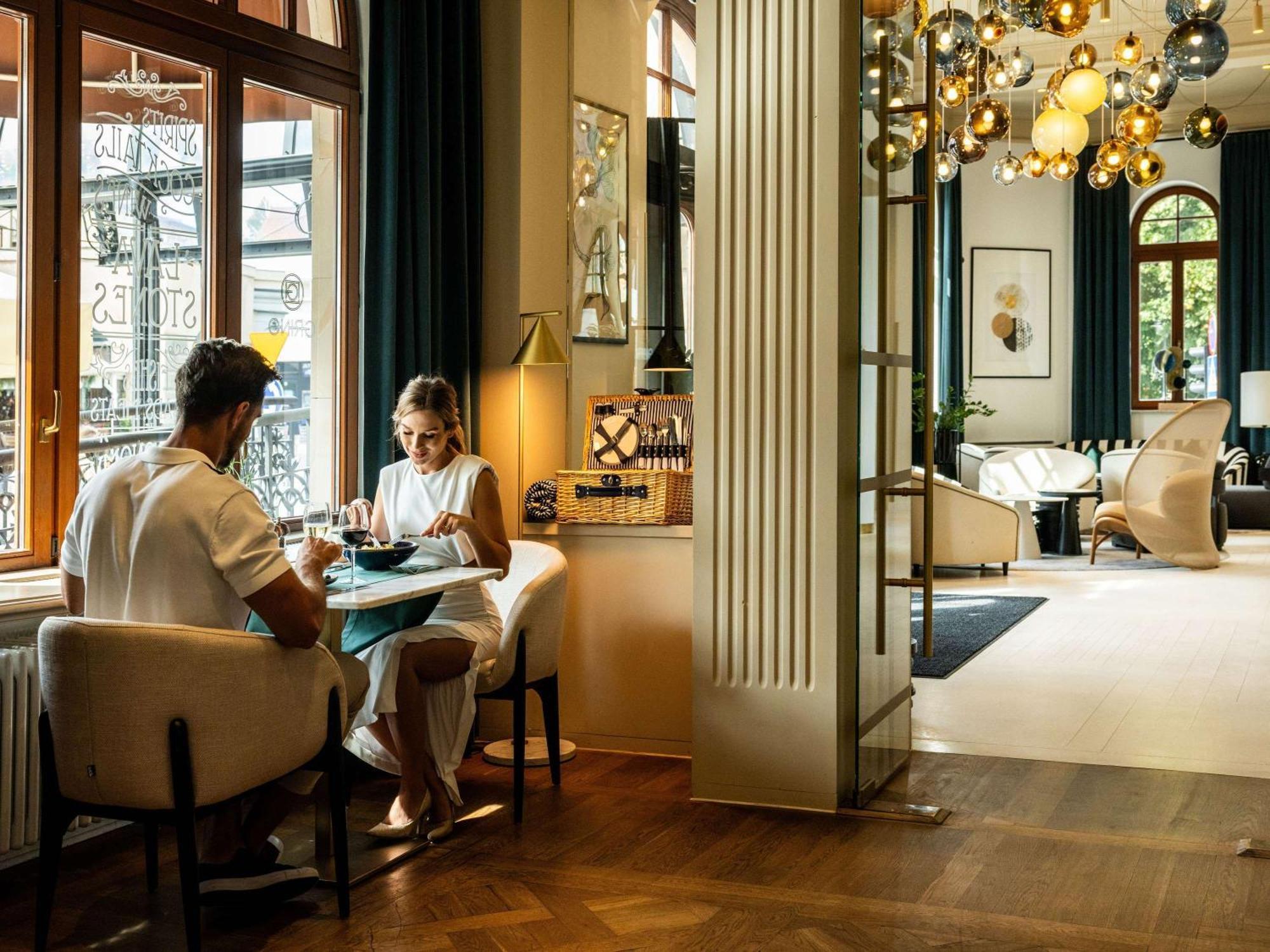 ホテル レジデント ソポト エクステリア 写真 The Café