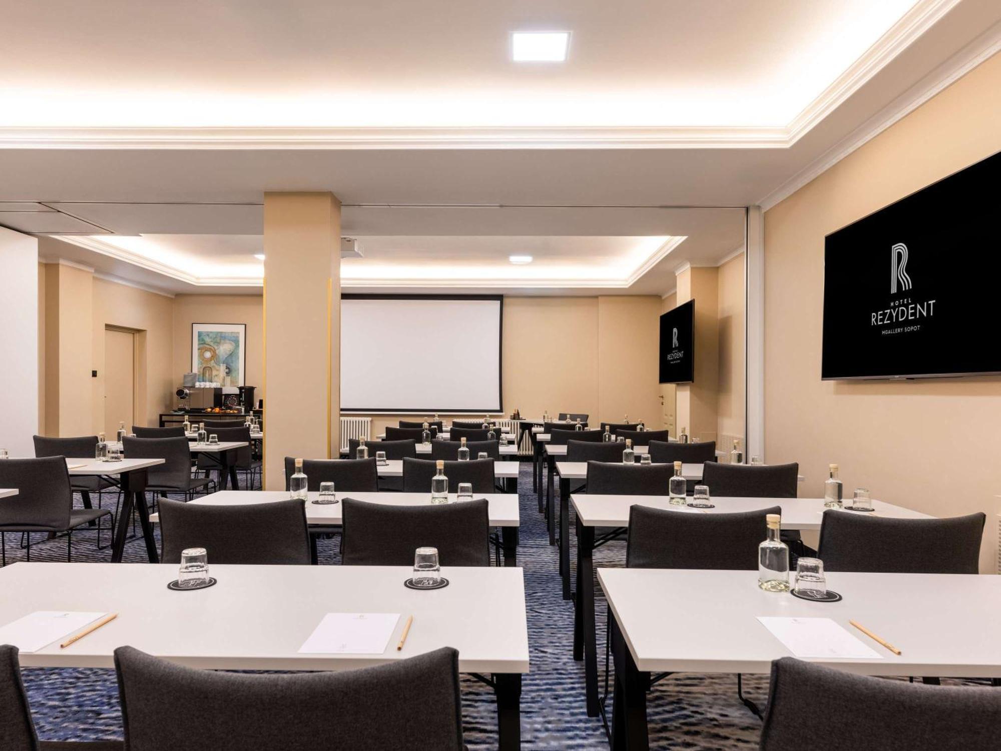 ホテル レジデント ソポト エクステリア 写真 Meeting room